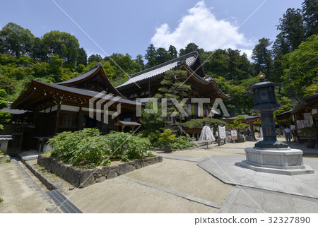 Okadera main temple 32327890