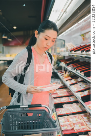super market, supermarket, homemaker 32328854