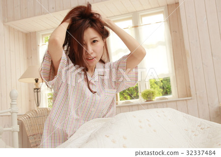 我睡過頭了 32337484