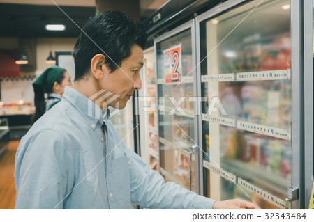 super, supermarket, ice cream 32343484