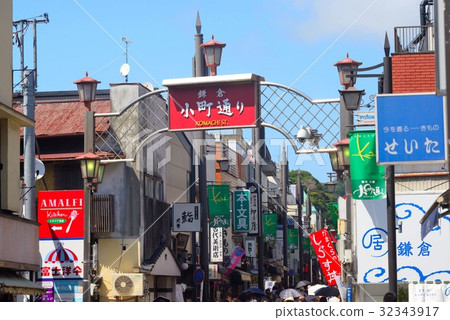 Sunny Kamakura Komachi Street Scenery Sunny Kamakura Komachi Street Scenery 32343917