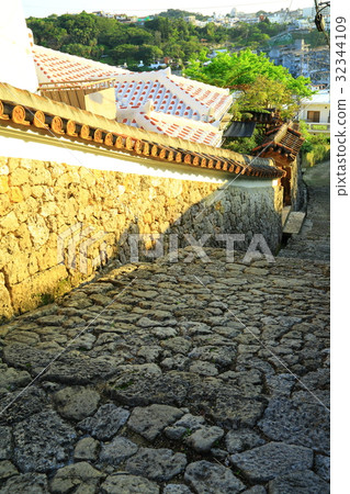 首里城町石材路面 32344109