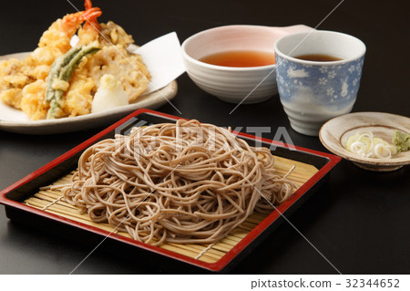 Templa在旁邊 32344652