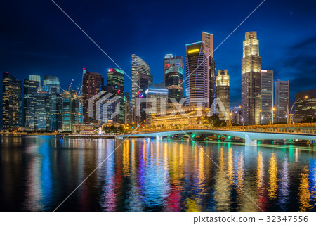 Night scene in Singapore, Business downtown Night scene in Singapore, Business downtown 32347556