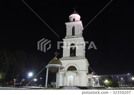 Nativity Cathedral and bell tower in Kishinev  32350207