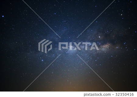 Starry night milky way astronomy. 32350416