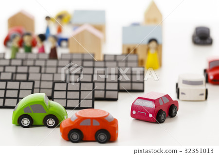 Solar power generation car car district clean energy house city urban eco ECO energy Solar power generation car car district clean energy house city urban eco ECO energy 32351013