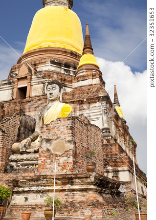 Old buddha image at the pagoda Old buddha image at the pagoda 32351653