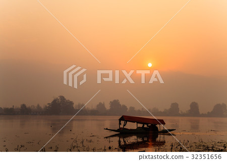 hikara boat in the morning 32351656