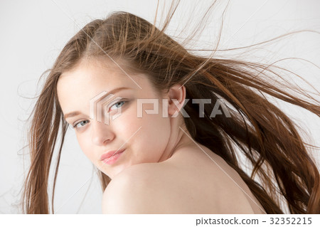 美女形象拍攝外國女性 美女形象拍攝外國女性 32352215