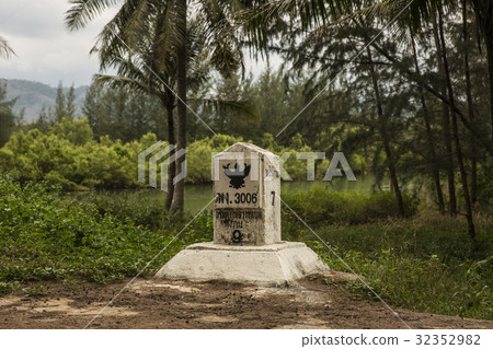 Pillar on the road, Thailand. Road sign Pillar on the road, Thailand. Road sign 32352982