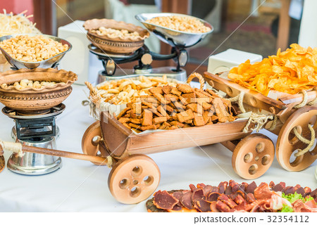 Snack in decorative cart Snack in decorative cart 32354112