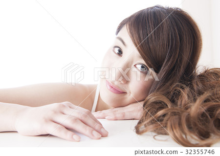 Beautiful hair 32355746