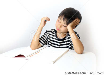 孩子們學習 孩子們學習 32357528