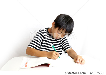 孩子們學習 孩子們學習 32357530