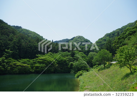 Sakegawa Sabo Dam的Dam湖 Sakegawa Sabo Dam的Dam湖 32359223