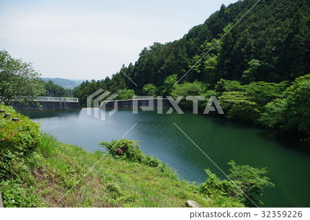 Sakegawa Sabo Dam的Dam湖 Sakegawa Sabo Dam的Dam湖 32359226