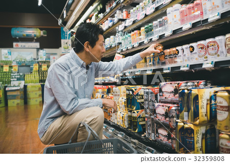 super market, supermarket, beer 32359808
