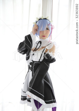 Japan anime cosplay girl in white tone 32363892