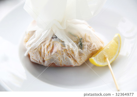 Seafood pasta Spaghetti with Clams, Prawns, Italian food 32364977