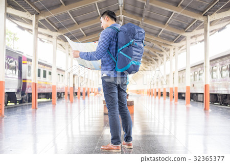 man traveler with backpacker look searching map 32365377
