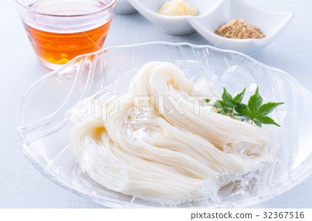 麺 32367516