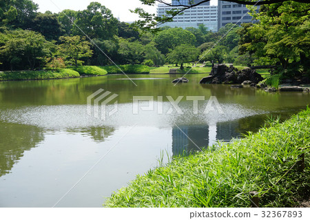 Garden beauty of Koishikawa Korakuen 32367893