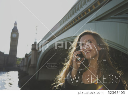 Online Communication Connection Hub Icon Online Communication Connection Hub Icon 32368403