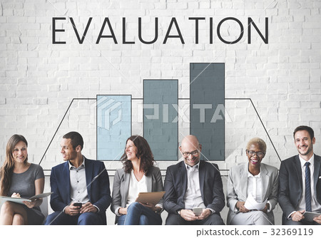 Business people with analysis business graph illustration Business people with analysis business graph illustration 32369119