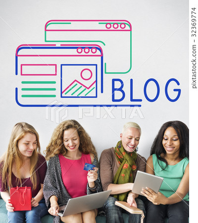 Blog is an online sharing content. 32369774