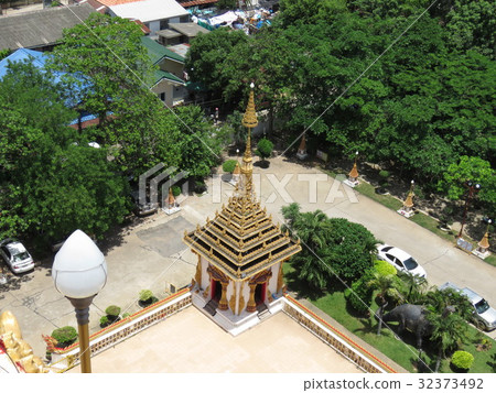 High angle view - Phra Mahathat Kaen Nakhon - Thai High angle view - Phra Mahathat Kaen Nakhon - Thai 32373492
