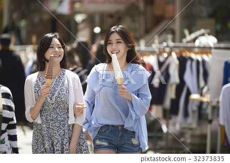 年輕的女子,弘益大學,西歸洞,首爾麻浦區 年輕的女子,弘益大學,西歸洞,首爾麻浦區 32373835