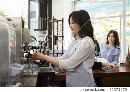 Barista, young girl, cafe Barista, young girl, cafe 32373979