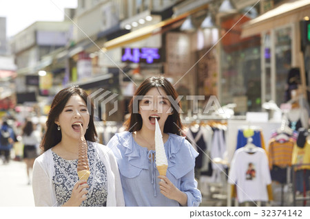 年輕的女子，弘益大學，西歸洞，首爾麻浦區 32374142
