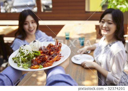 Young woman, restaurant Young woman, restaurant 32374201