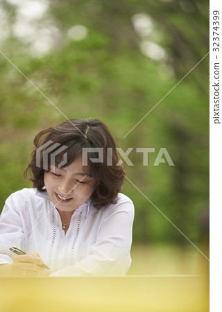 女子 女子 32374399