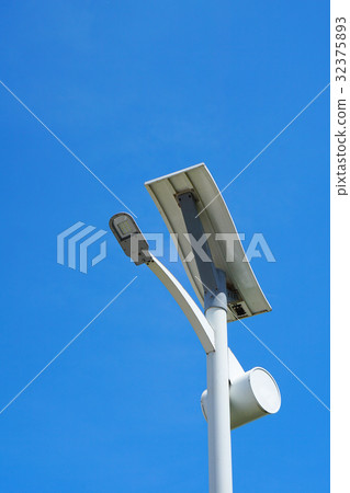 Solar energy light pole road with blue sky backgro 32375893