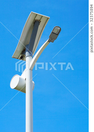Solar energy light pole road with blue sky backgro Solar energy light pole road with blue sky backgro 32375894