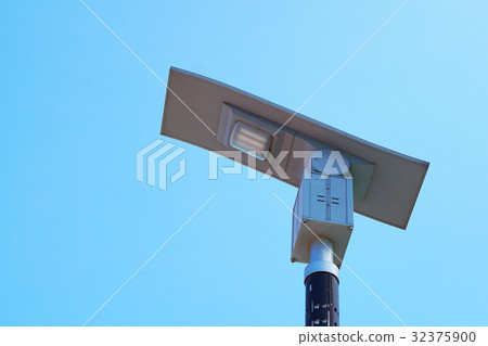 Solar energy light pole road with blue sky backgro Solar energy light pole road with blue sky backgro 32375900
