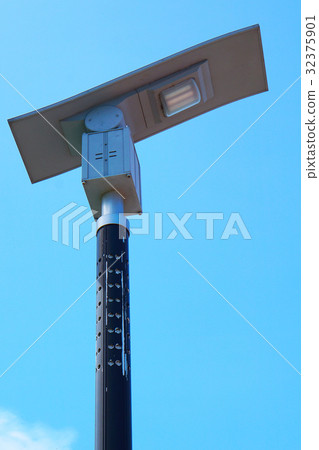 Solar energy light pole road with blue sky backgro Solar energy light pole road with blue sky backgro 32375901