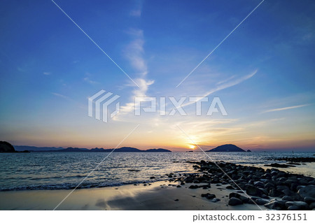 Shikanoshima Katsuma海岸日落視圖 Shikanoshima Katsuma海岸日落視圖 32376151