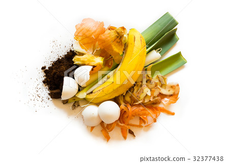 Organic waste to make compost 32377438