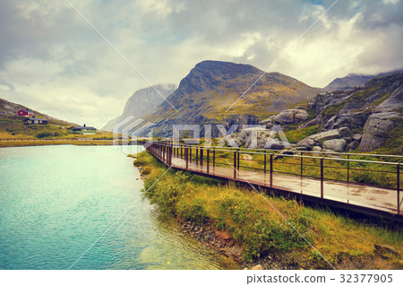 The metal pathway along the river on the mountain 32377905