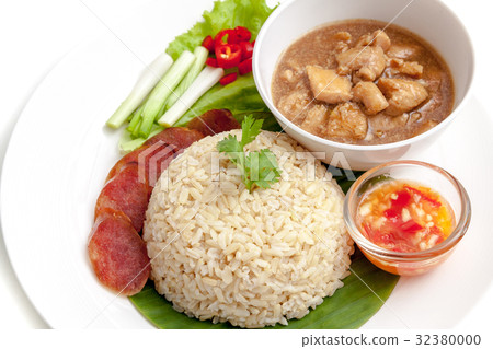 Brown rice chicken with chinese sausage 32380000