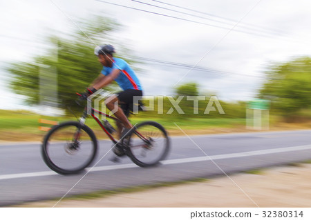 Cycling Cycling 32380314