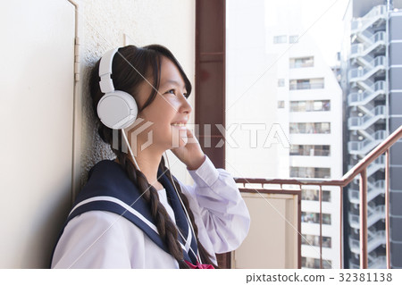 學生形象 32381138
