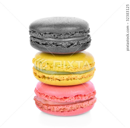 Cake macaron or macaroon isolated  32383125