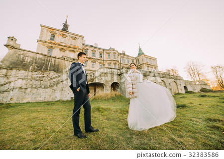 Downside ivew of the newlyweds spending time in Downside ivew of the newlyweds spending time in 32383586