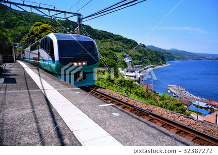 Izu Kitagawa Station JR 251 Express Superview Odoriko 2017年5月（Hizuizu Shizuoka） 32387272