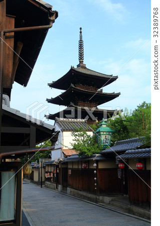 夏日的早晨·八坂塔 夏日的早晨·八坂塔 32389768